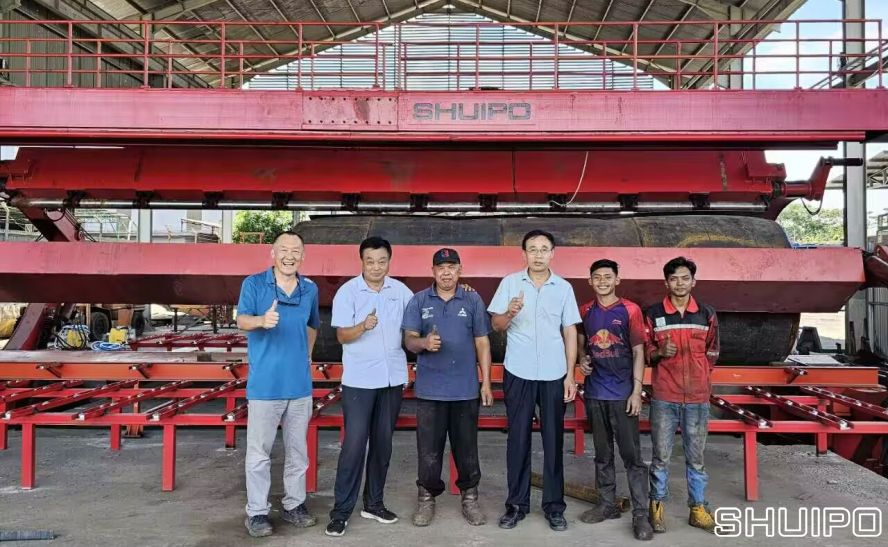 印尼包罐機(jī)和旋壓機(jī)的安裝調(diào)試工作順利完成 印尼包罐機(jī)和旋壓機(jī)的安裝調(diào)試工作順利完成