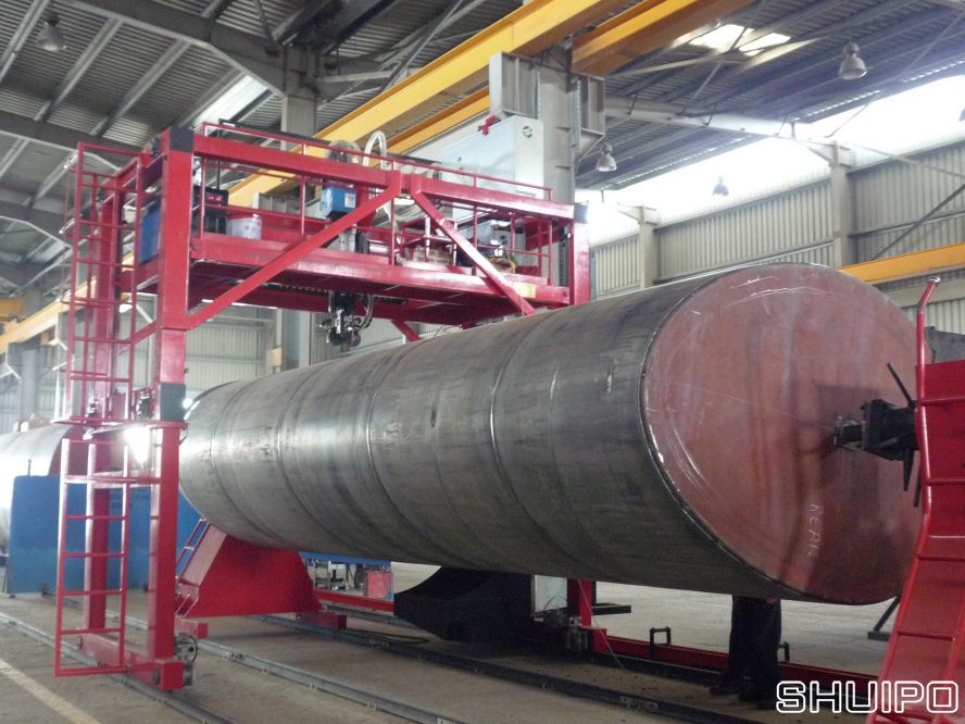 9.異形罐體環(huán)縫自動焊接機.JPG 9.異形罐體環(huán)縫自動焊接機.JPG